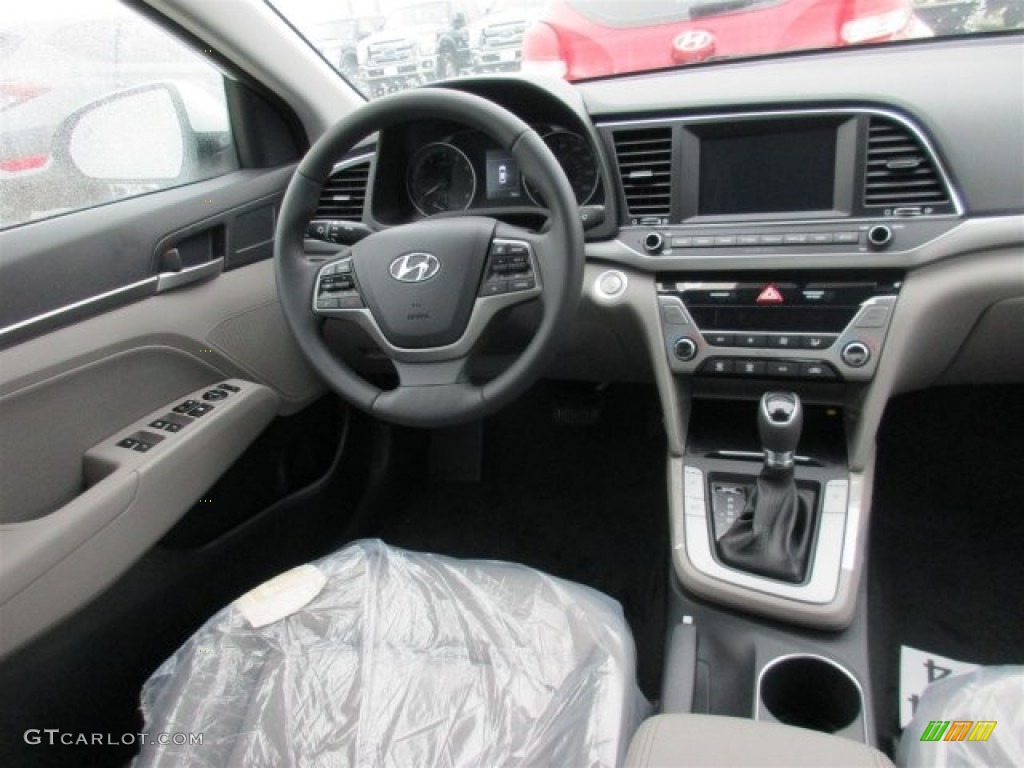 2017 Elantra SE - White / Gray photo #7