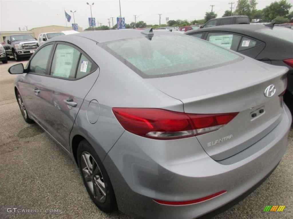2017 Elantra SE - Gray / Gray photo #4