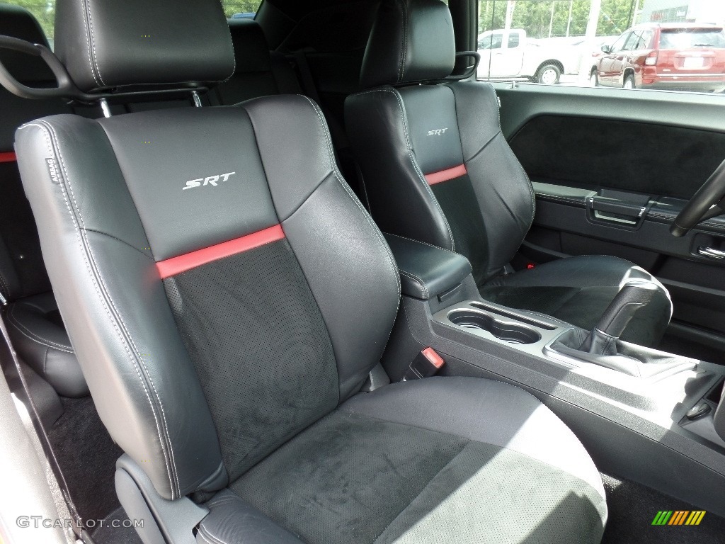 2011 Challenger SRT8 392 - Redline 3-Coat Pearl / Dark Slate Gray photo #12