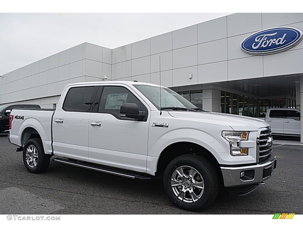 2016 F150 XLT SuperCrew 4x4 - Oxford White / Medium Earth Gray photo #1
