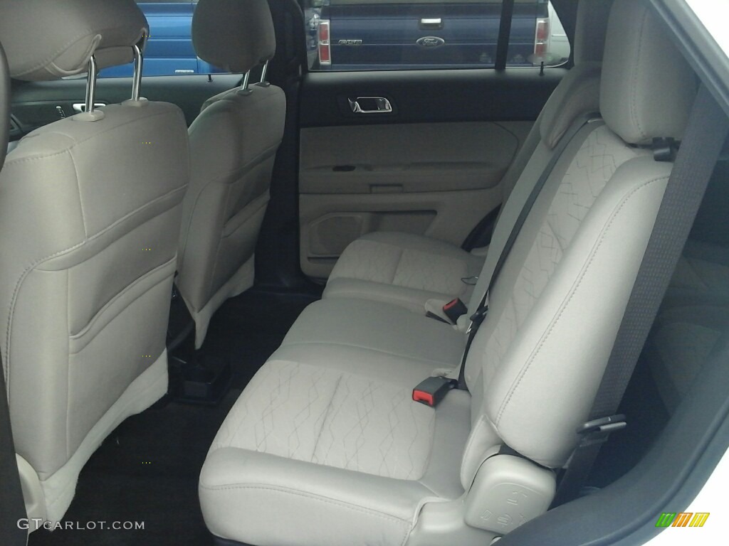 2014 Explorer 4WD - Oxford White / Medium Light Stone photo #9