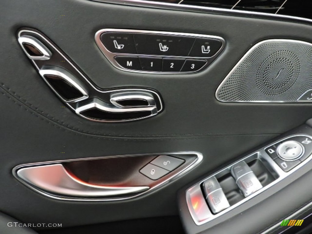 2016 Mercedes-Benz S 550 4Matic Coupe Controls Photo #113092814