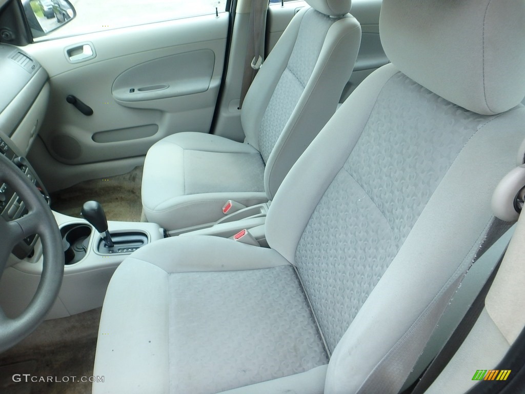 2005 Cobalt Sedan - Ultra Silver Metallic / Gray photo #8