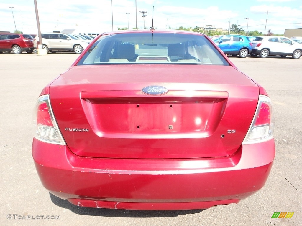 2007 Fusion SE - Redfire Metallic / Camel photo #3