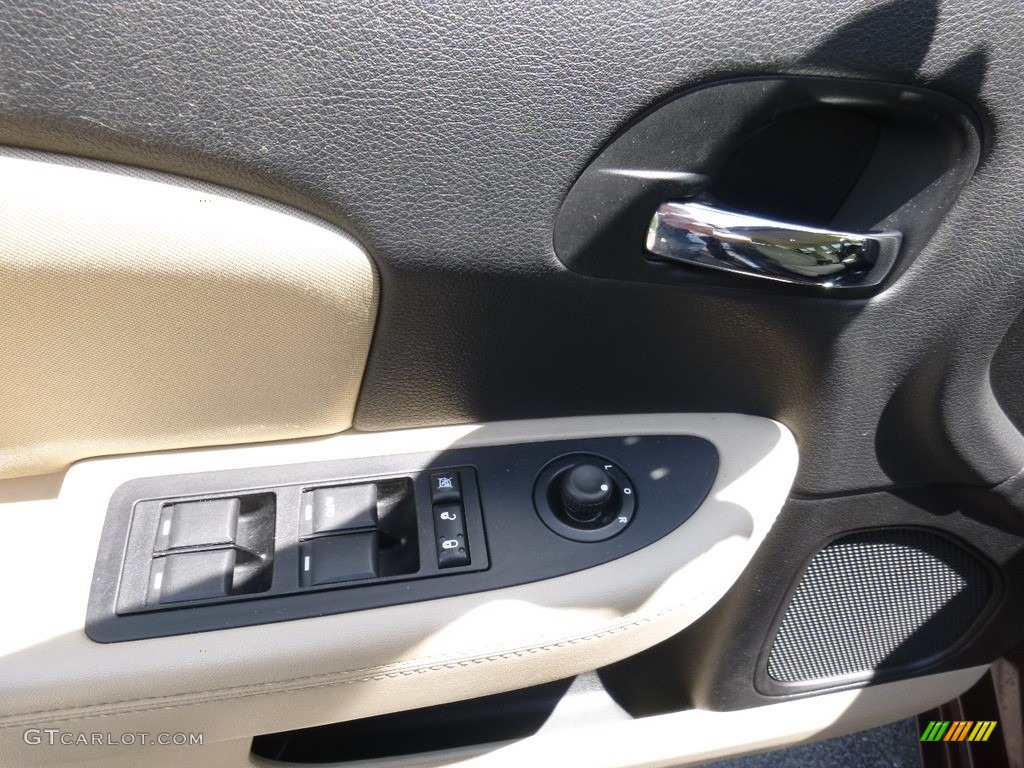 2013 200 Touring Sedan - Deep Auburn Pearl / Black/Light Frost Beige photo #14