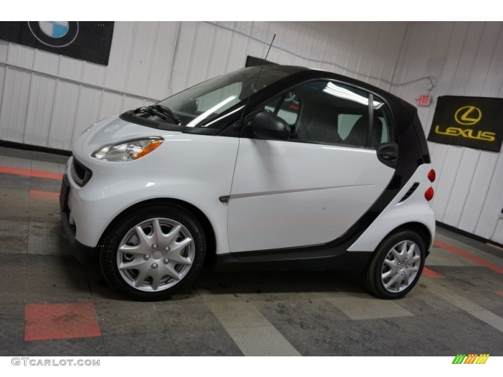 2009 fortwo passion coupe - Crystal White / Gray photo #2