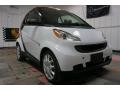 Crystal White - fortwo passion coupe Photo No. 5