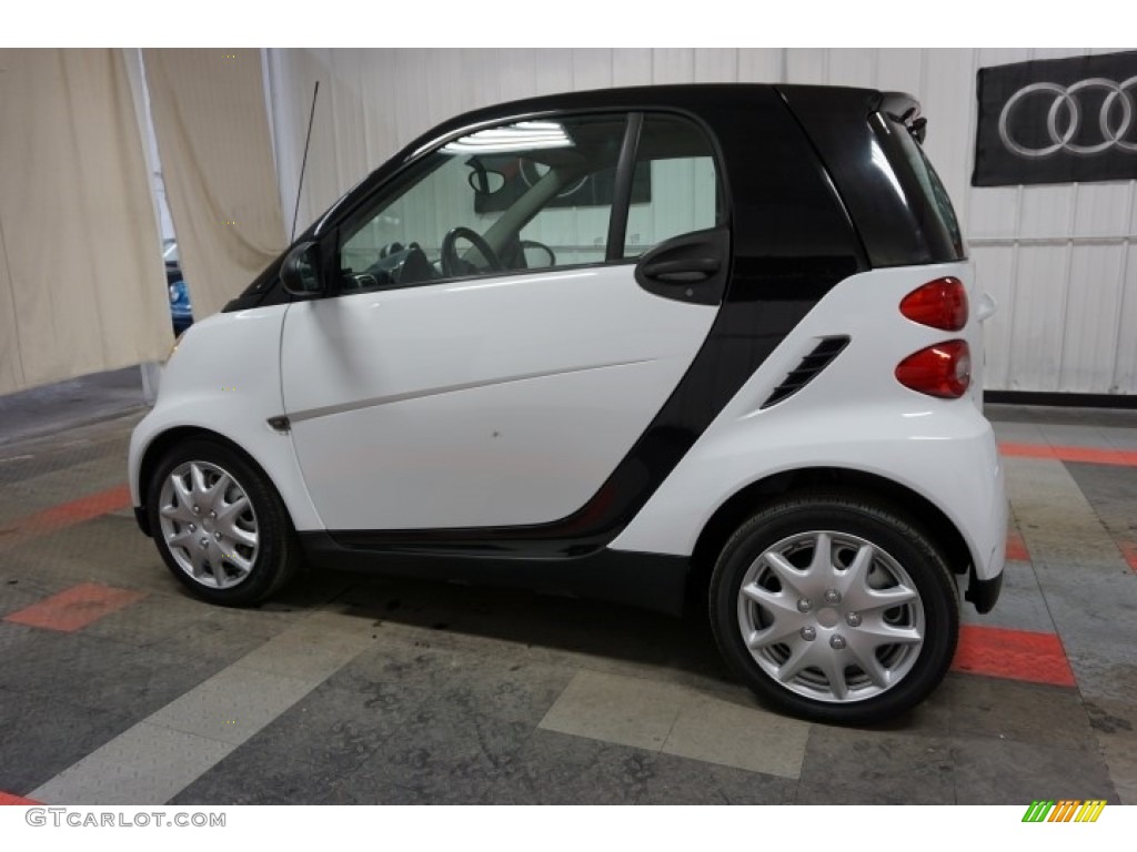 2009 fortwo passion coupe - Crystal White / Gray photo #11