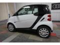 Crystal White - fortwo passion coupe Photo No. 11