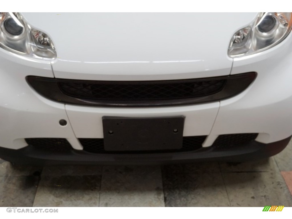 2009 fortwo passion coupe - Crystal White / Gray photo #42