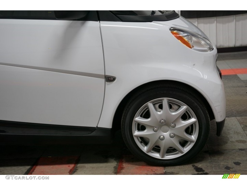 2009 fortwo passion coupe - Crystal White / Gray photo #44