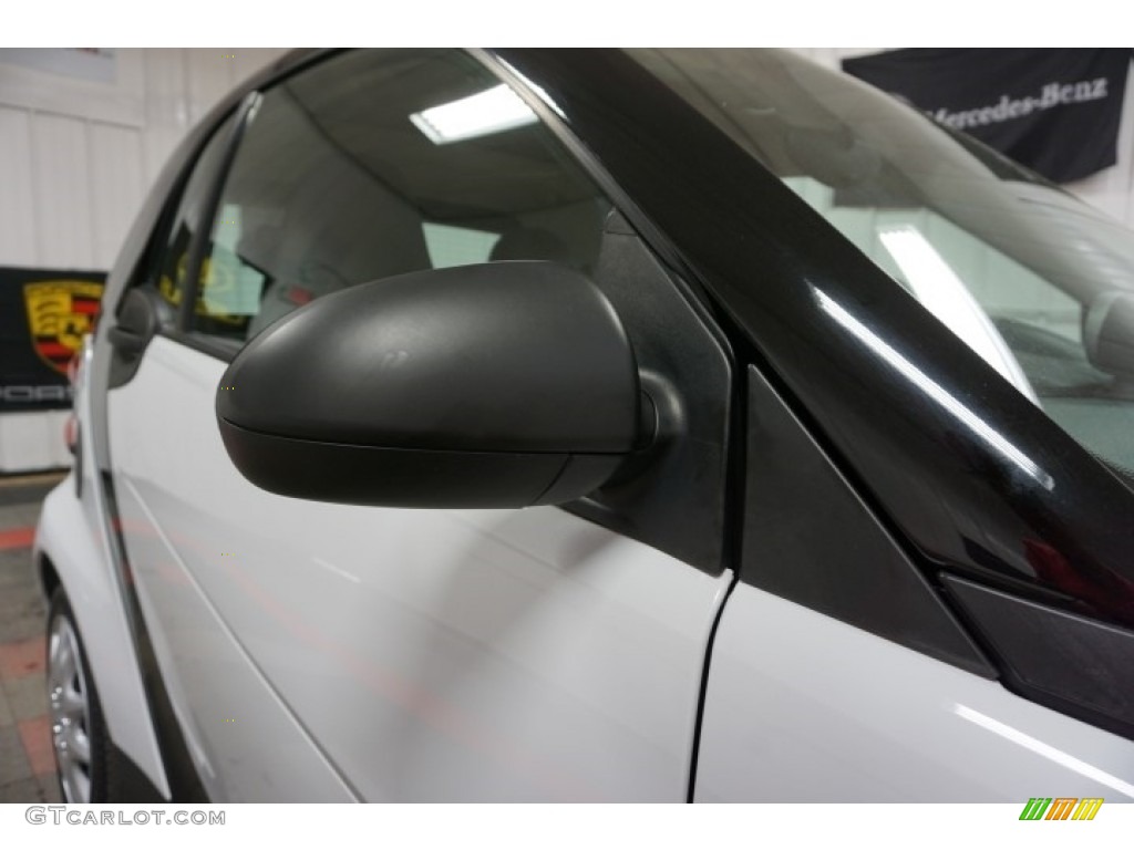 2009 fortwo passion coupe - Crystal White / Gray photo #47