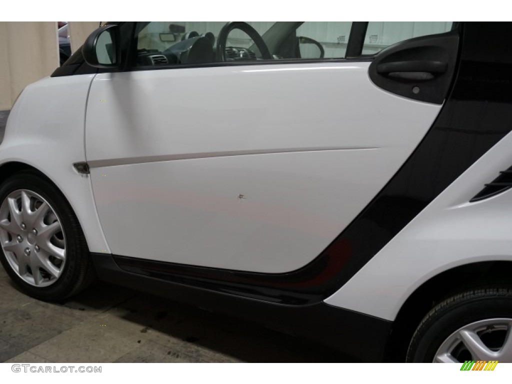 2009 fortwo passion coupe - Crystal White / Gray photo #73