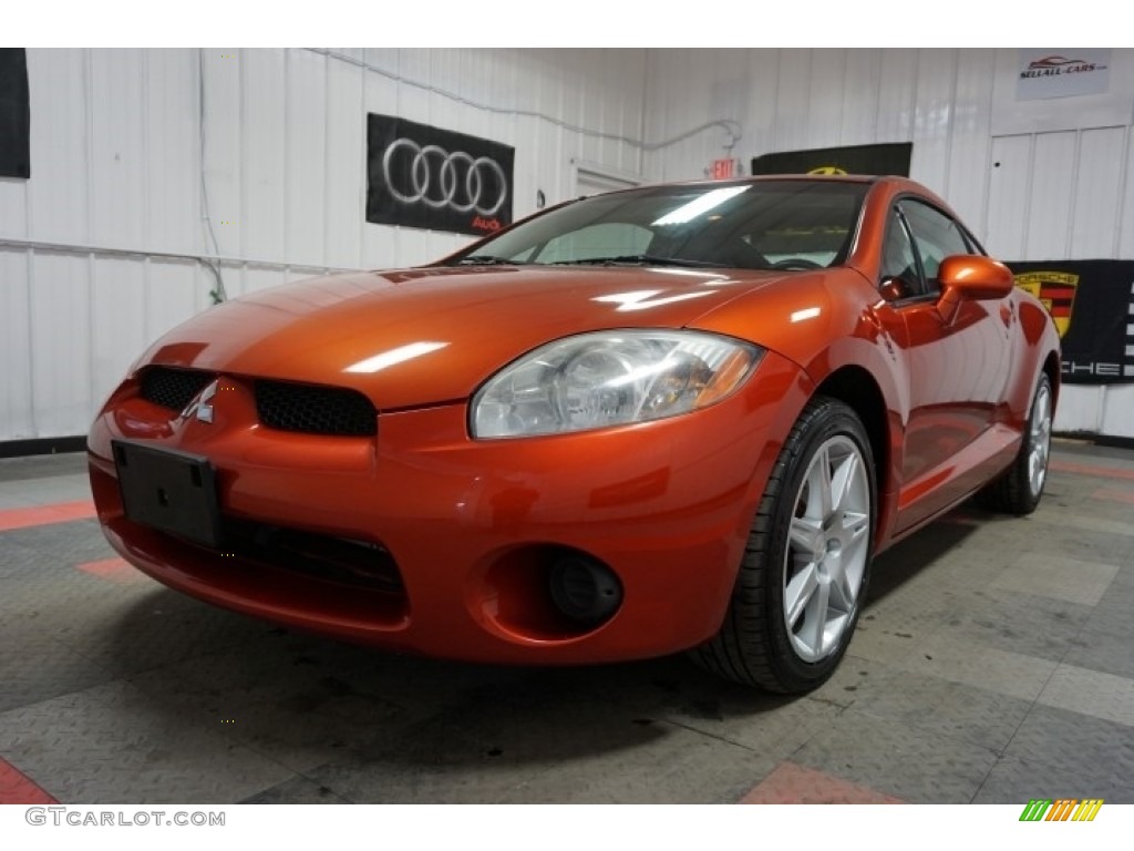 2007 Eclipse SE Coupe - Sunset Pearlescent / Dark Charcoal photo #3