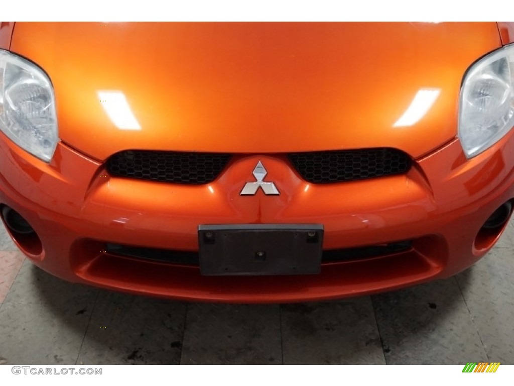 2007 Eclipse SE Coupe - Sunset Pearlescent / Dark Charcoal photo #45