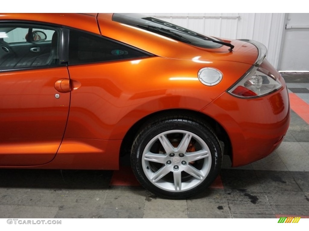 2007 Eclipse SE Coupe - Sunset Pearlescent / Dark Charcoal photo #62