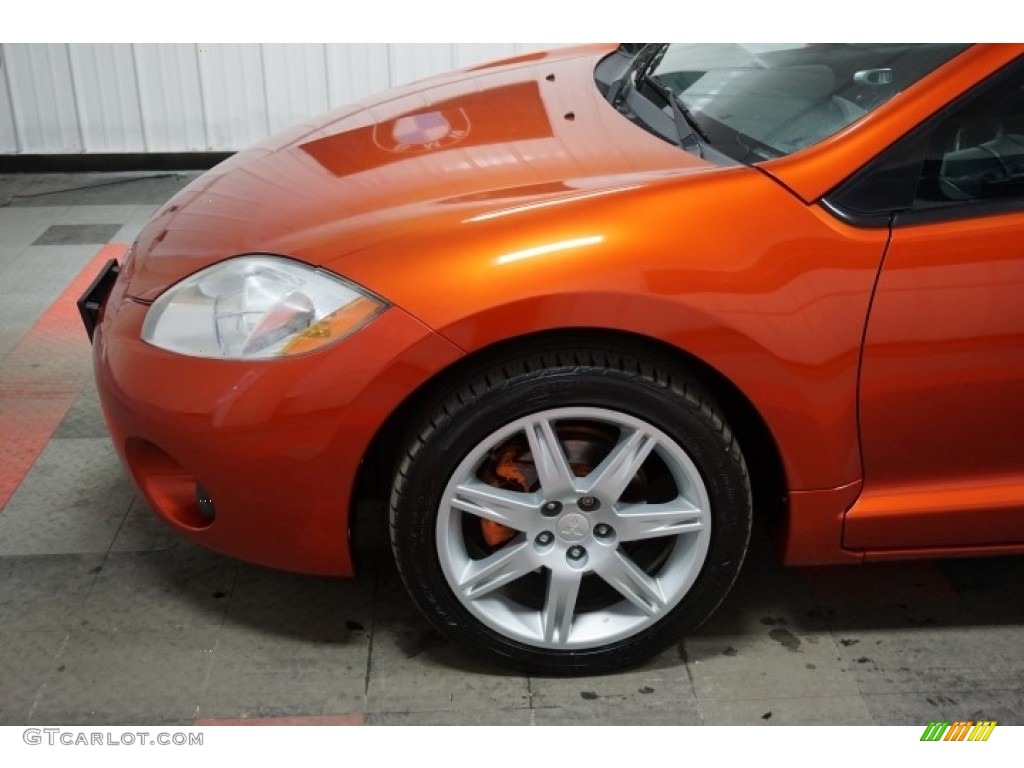 2007 Eclipse SE Coupe - Sunset Pearlescent / Dark Charcoal photo #68