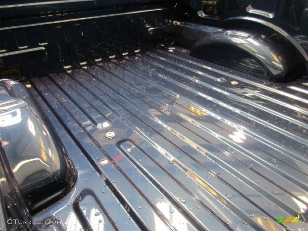 2016 F150 XLT SuperCrew - Blue Jeans / Medium Earth Gray photo #25