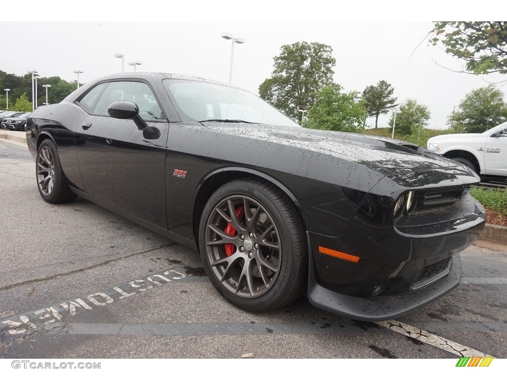 Pitch Black 2016 Dodge Challenger SRT 392 Exterior Photo #113126546