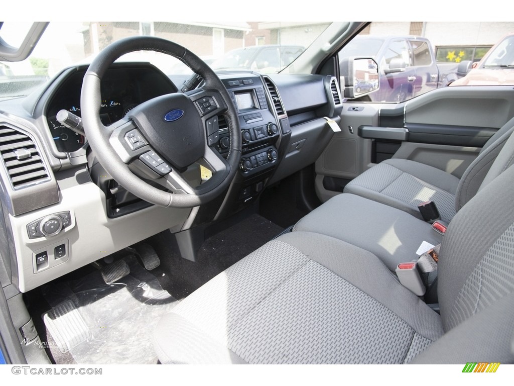 2016 F150 XLT Regular Cab 4x4 - Blue Flame / Medium Earth Gray photo #5