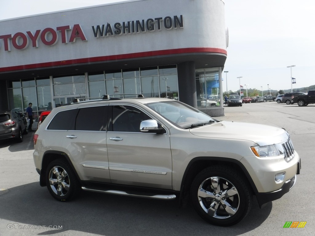 2011 Grand Cherokee Overland 4x4 - White Gold Metallic / New Saddle/Black photo #2