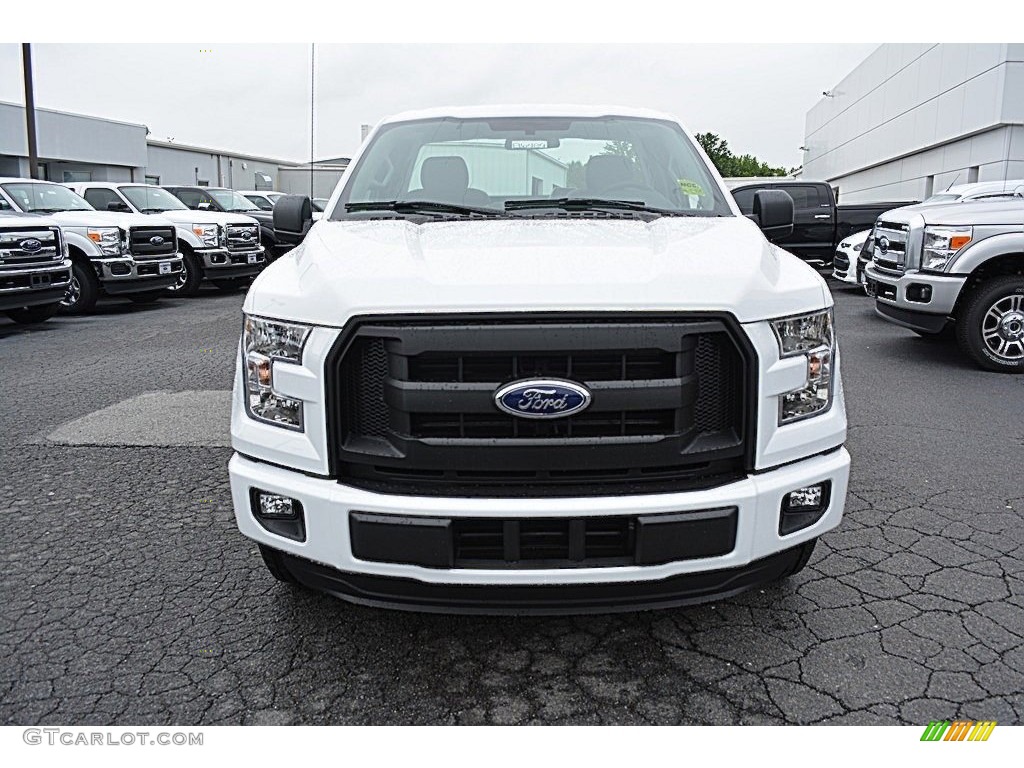 2016 F150 XL Regular Cab - Oxford White / Medium Earth Gray photo #4