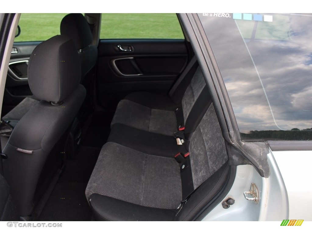 2005 Outback 2.5i Wagon - Brilliant Silver Metallic / Off Black photo #17