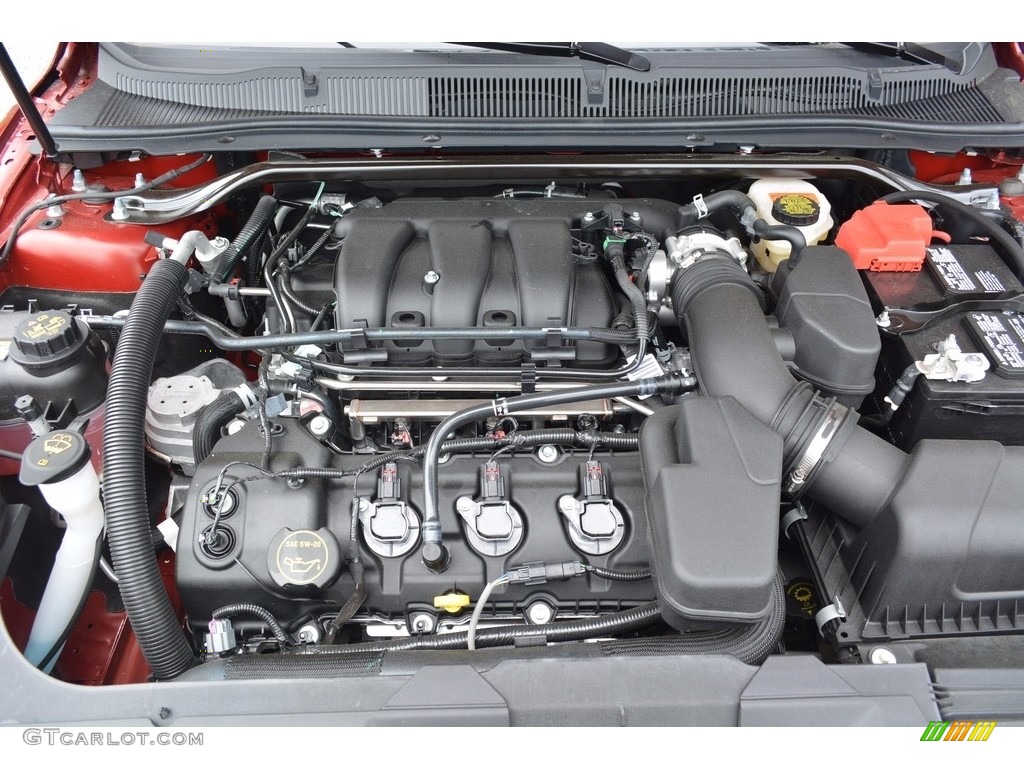 2016 Ford Taurus SEL Engine Photos
