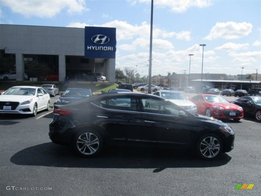 2017 Elantra Limited - Black / Gray photo #8
