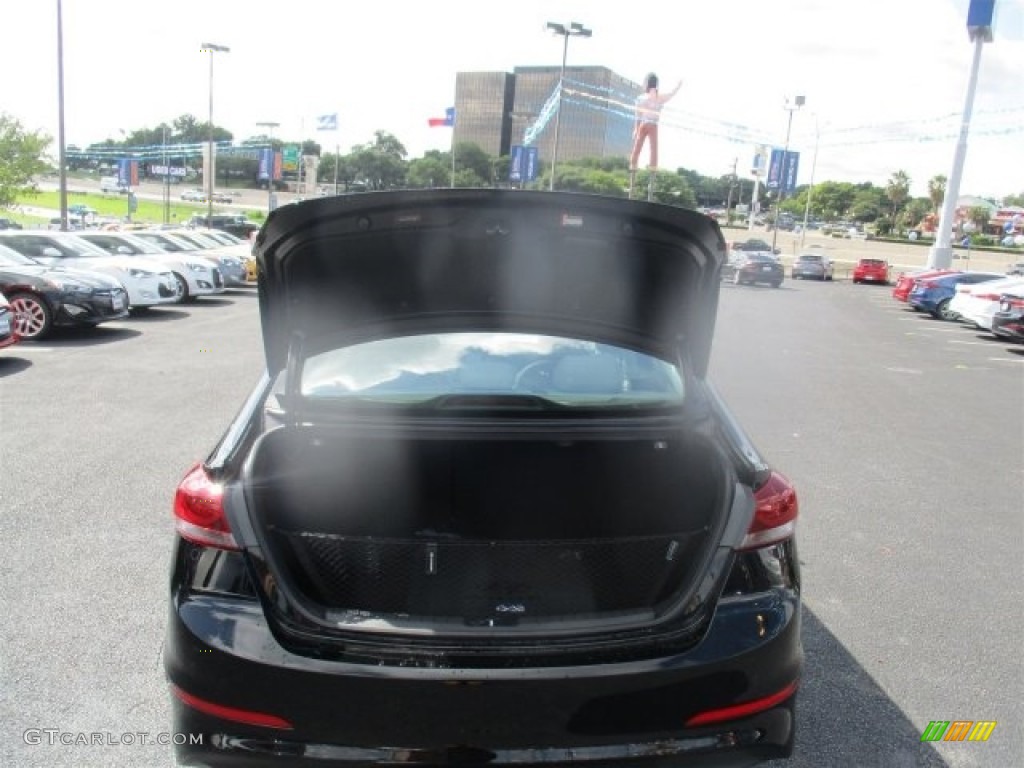 2017 Elantra Limited - Black / Gray photo #9