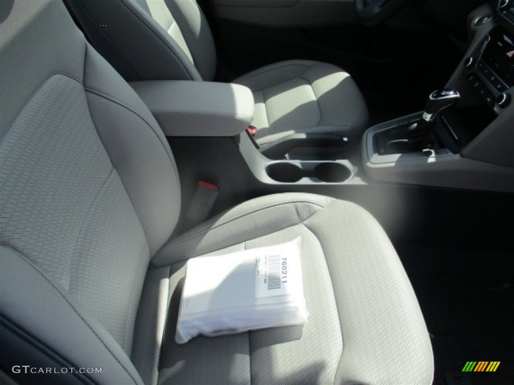 2017 Elantra Limited - Black / Gray photo #12