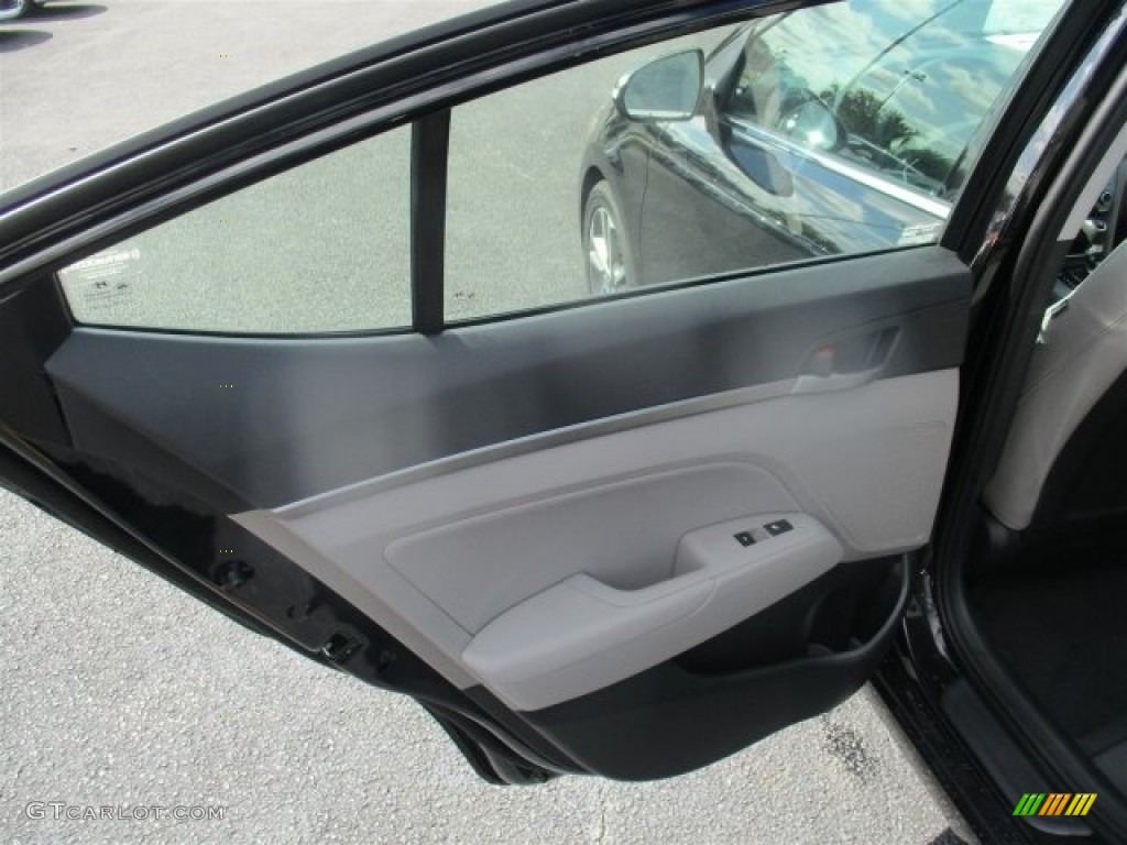 2017 Elantra Limited - Black / Gray photo #17