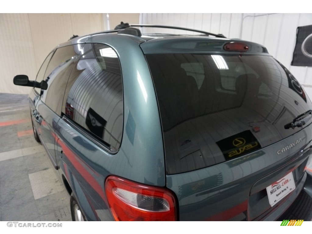 2005 Caravan SXT - Magnesium Green Pearl / Medium Slate Gray photo #87