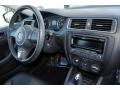 Black Uni - Jetta SE Sedan Photo No. 19