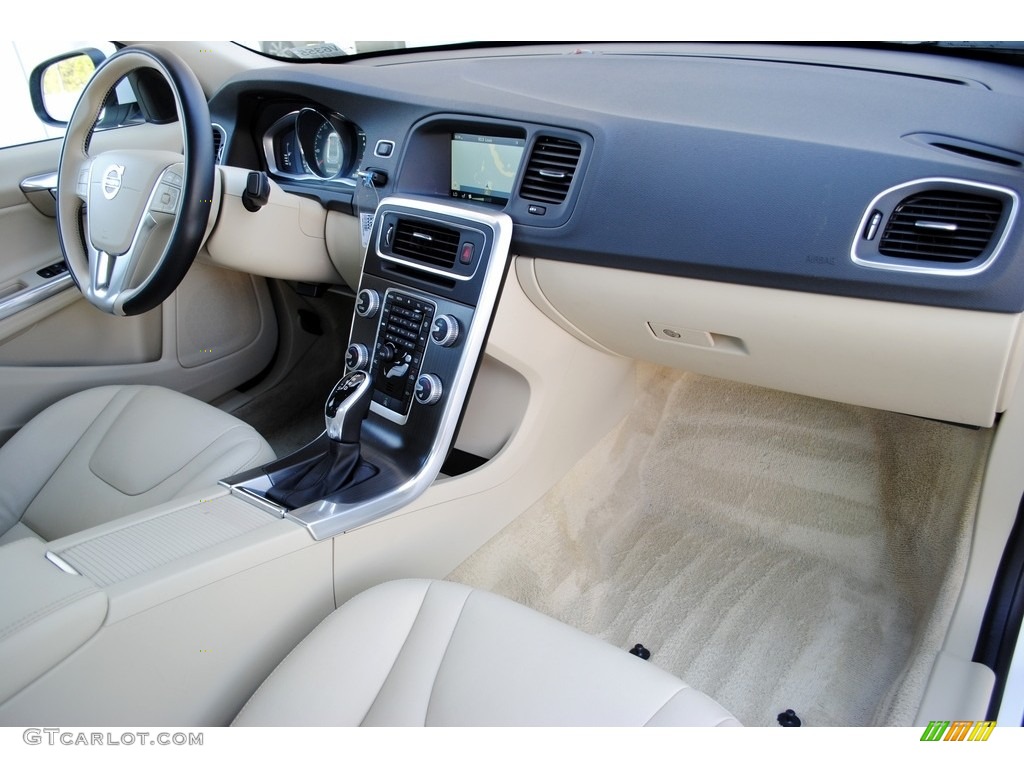 2016 Volvo S60 T5 Drive-E Soft Beige Dashboard Photo #113143958