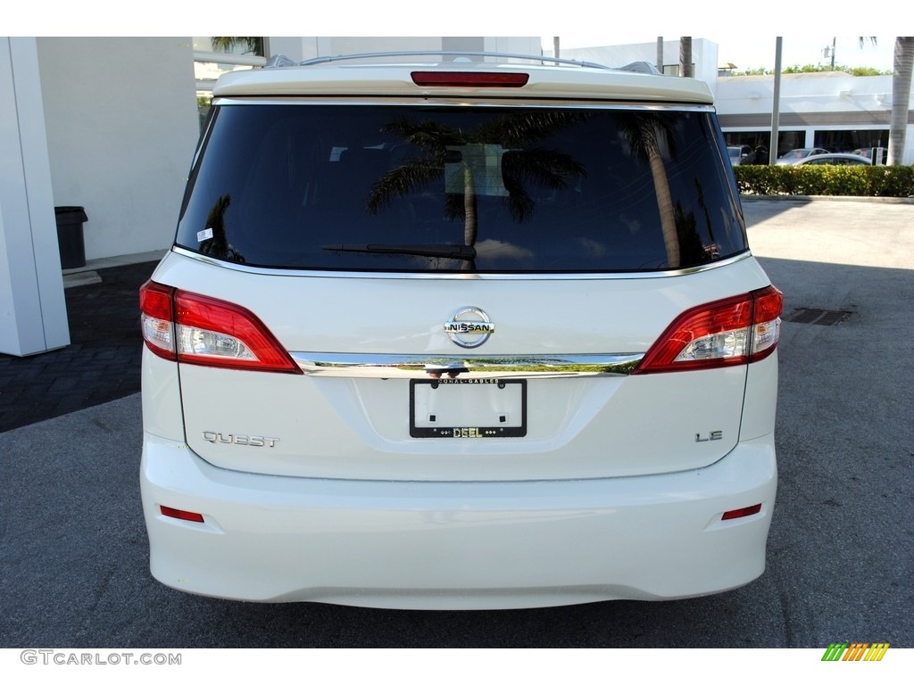 2013 Quest 3.5 LE - Pearl White / Gray photo #8