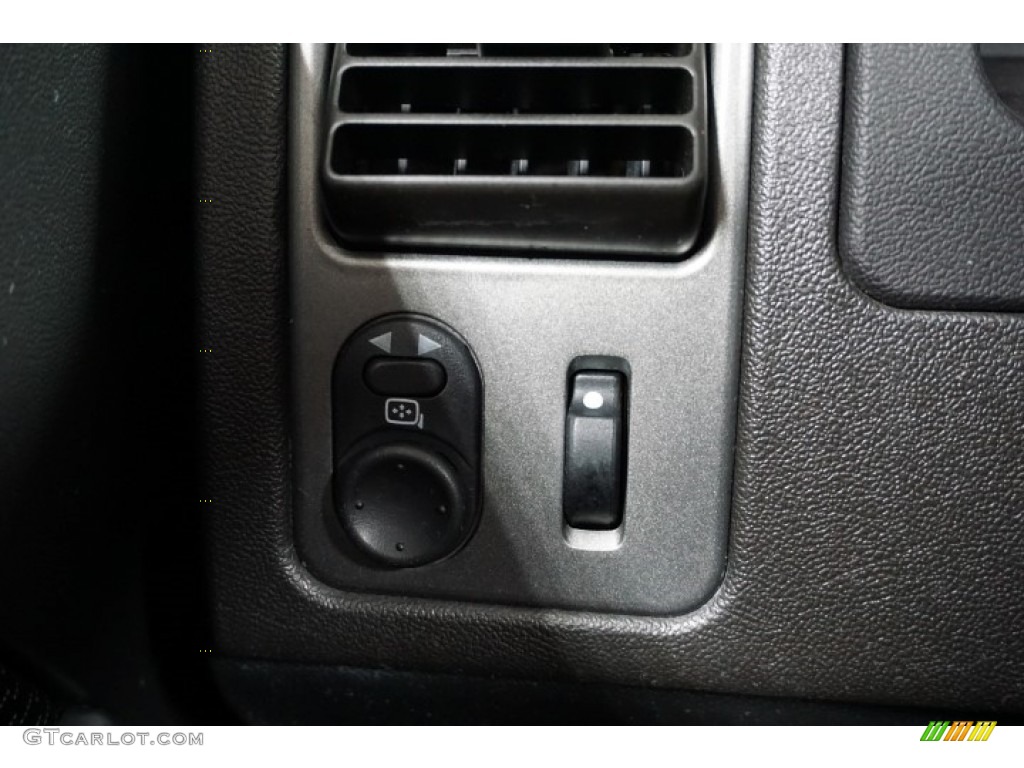 2006 Torrent  - Silver Alloy Metallic / Ebony Black photo #29