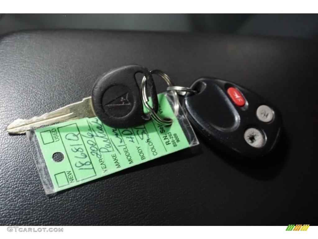 2006 Torrent  - Silver Alloy Metallic / Ebony Black photo #36