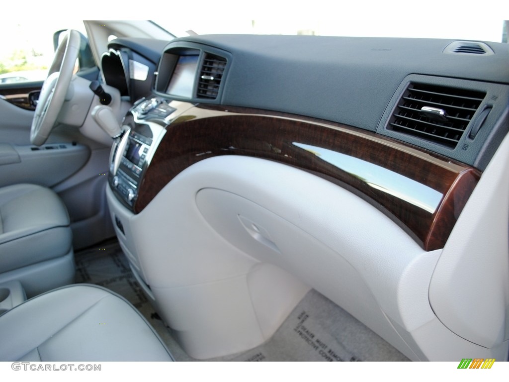 2013 Quest 3.5 LE - Pearl White / Gray photo #23