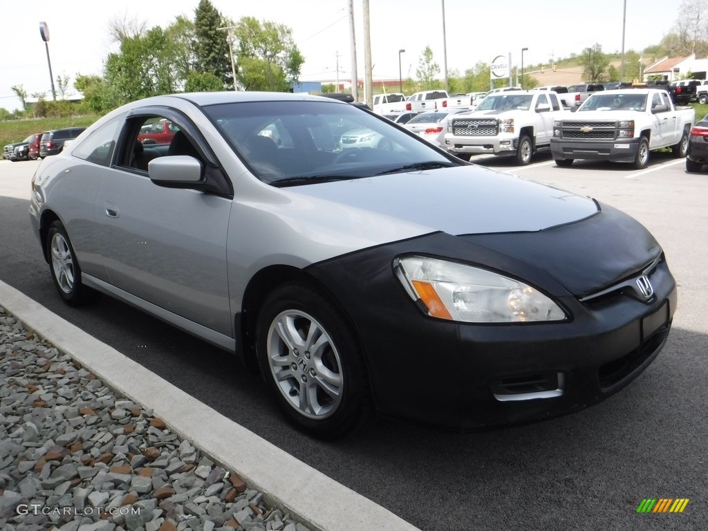 2007 Accord LX Coupe - Alabaster Silver Metallic / Gray photo #5