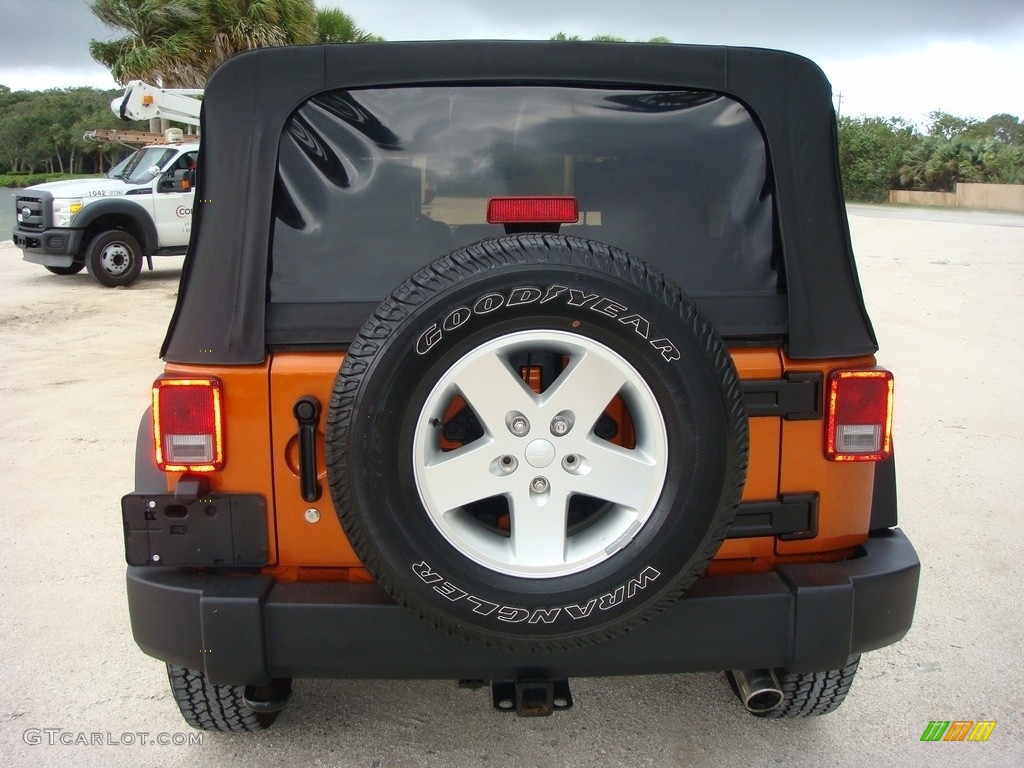 2010 Wrangler Unlimited Sport - Mango Tango Pearl / Dark Slate Gray/Medium Slate Gray photo #6