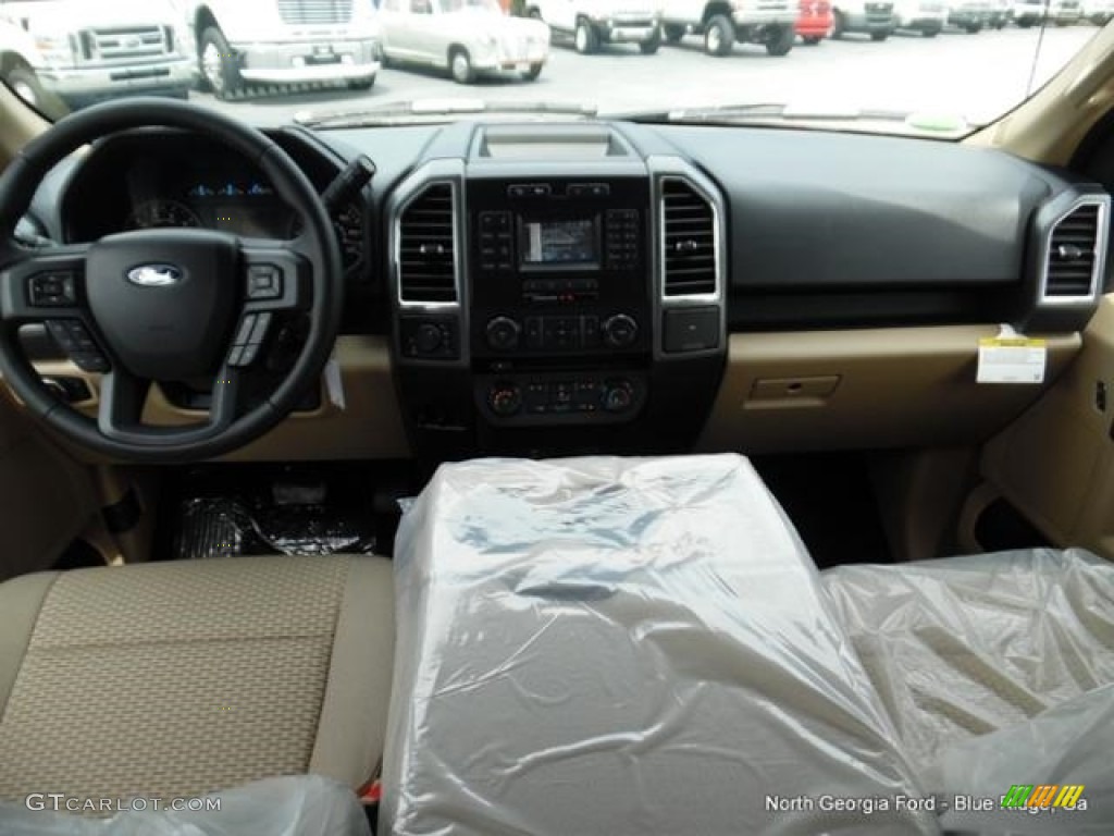2016 F150 XLT SuperCab 4x4 - Blue Jeans / Medium Earth Gray photo #16