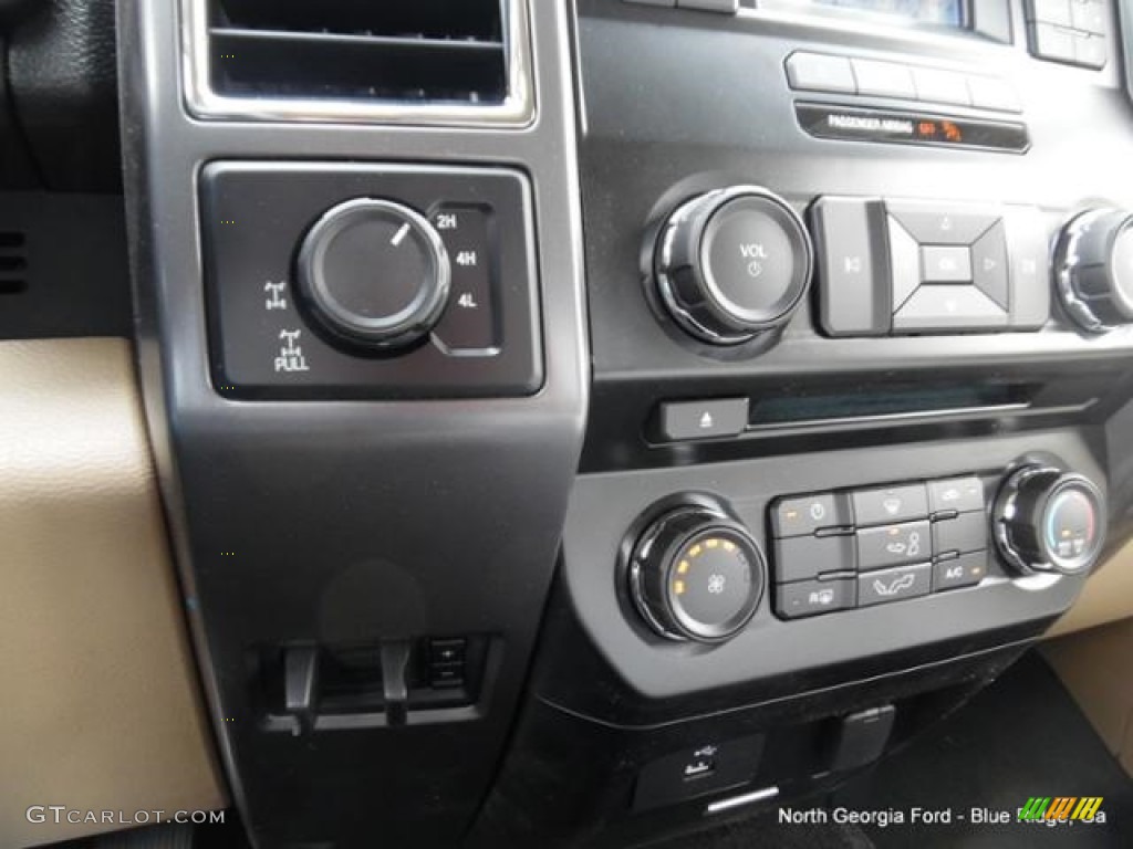 2016 F150 XLT SuperCab 4x4 - Blue Jeans / Medium Earth Gray photo #23