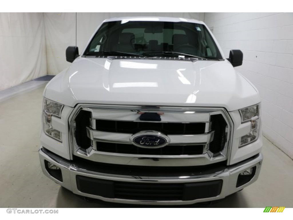 2016 F150 XLT SuperCab 4x4 - Oxford White / Medium Earth Gray photo #2