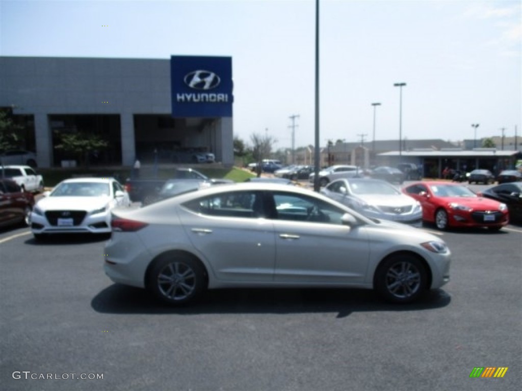 2017 Elantra SE - Beige / Beige photo #8