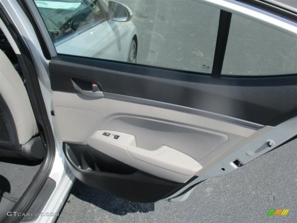 2017 Elantra Limited - Silver / Gray photo #13