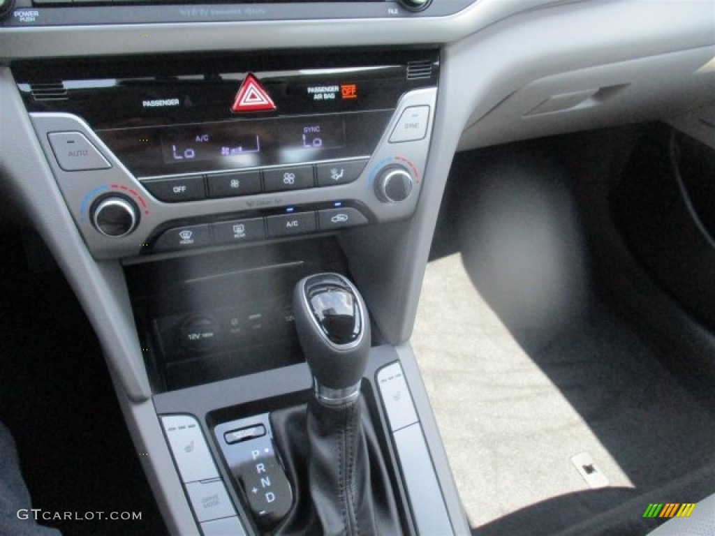 2017 Elantra Limited - Silver / Gray photo #20