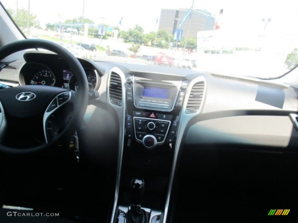 2016 Elantra GT  - Ceramic White / Black photo #15