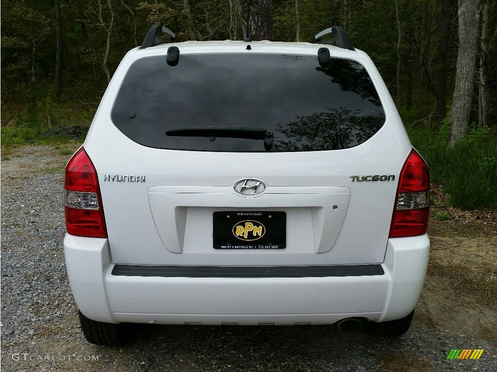 2005 Tucson GL - Nordic White / Gray photo #8
