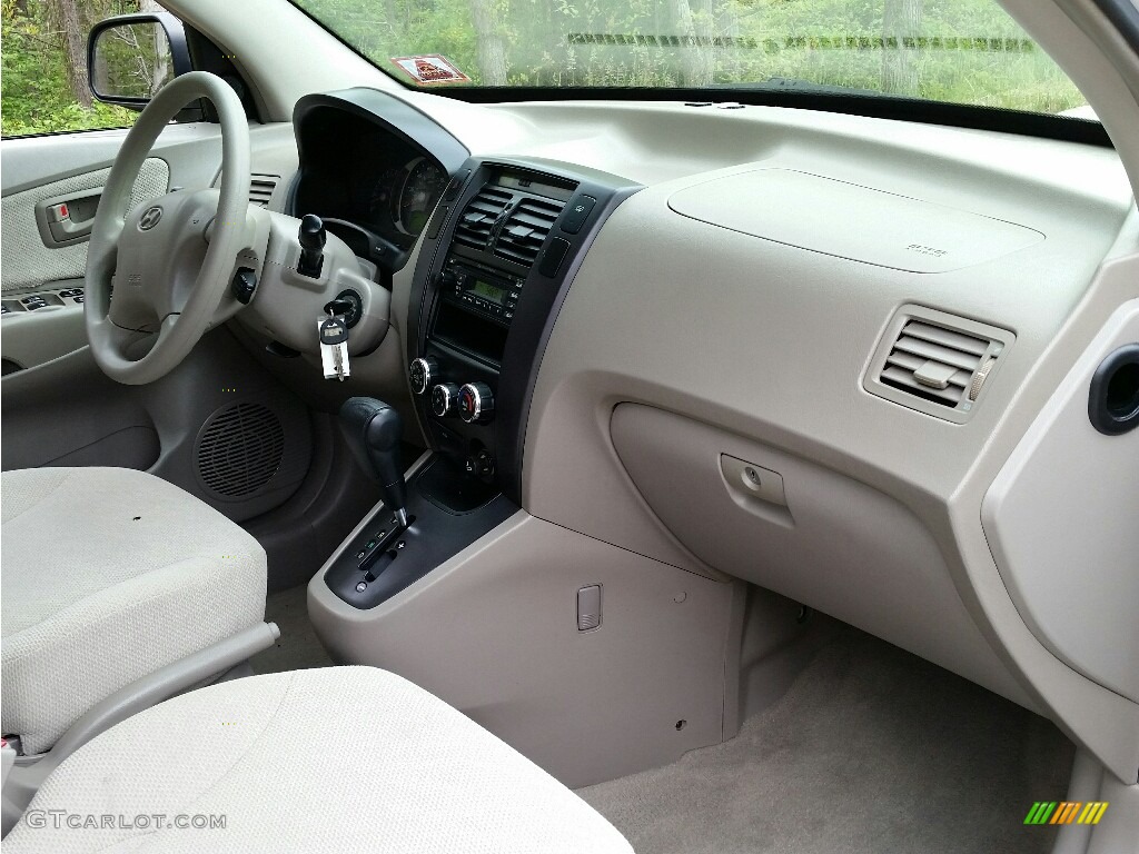 2005 Tucson GL - Nordic White / Gray photo #9
